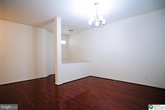 Foto del edificio - 339 Pennycress Rd