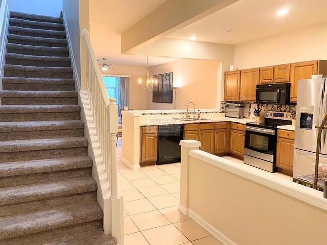 Foto del edificio - 2524 Glenrise Pl
