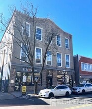 Building Photo - 401 Main St