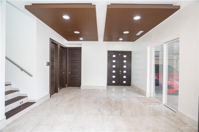 Building Photo - 43 Cassandra St