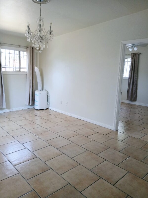Foto del edificio - 1209 W 40th Pl