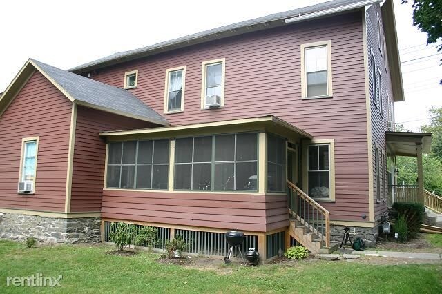 Primary Photo - 1022 N Tioga St