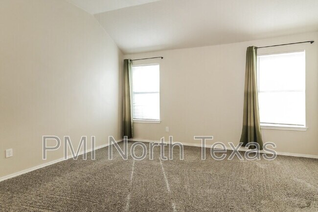 Building Photo - 6208 Mt Vernon Dr