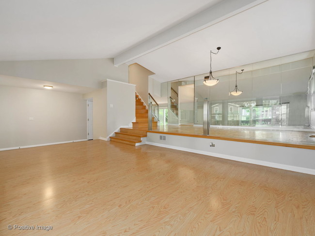 Foto del edificio - 2312 Strawberry Ln