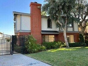 Building Photo - 234 S 5th Ave