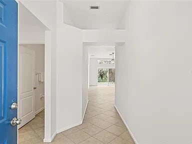 Building Photo - "Charming 3-Bedroom Oasis with 2 Full Baths in Riverview – Your Ideal Home Awaits!"