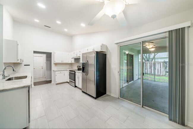 Foto del edificio - 7136 SW 81st Dr