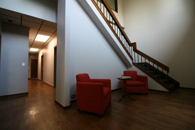 Building Photo - 1019 Waterwood Pkwy Suite C