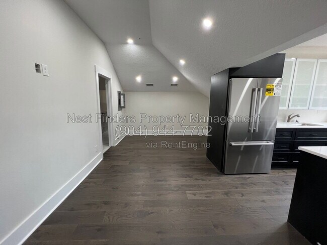 Foto del edificio - 1541 Riverside Ave