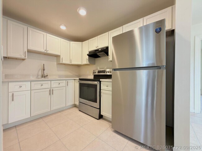 Building Photo - 815 Bayberry Dr