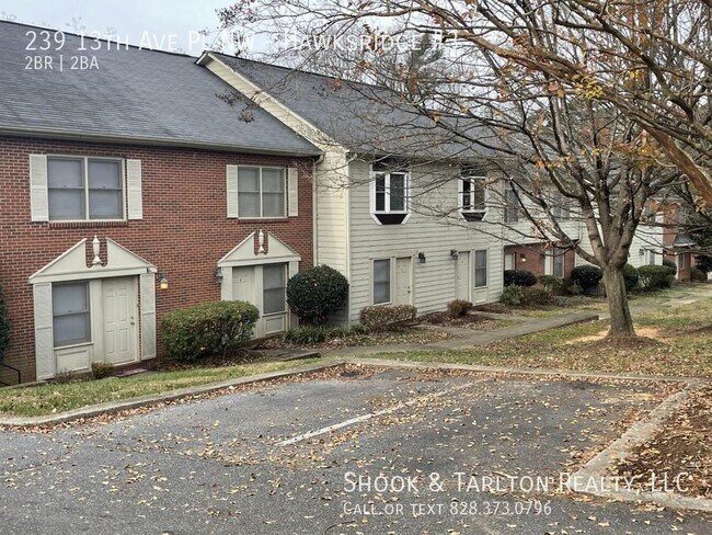 Foto del edificio - 239 13th Ave Pl NW