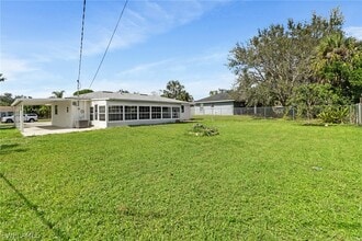 Building Photo - 18659 Sarasota Rd
