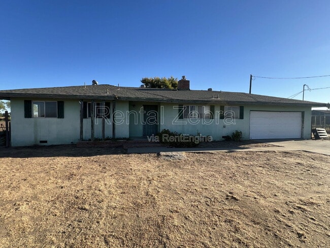 Foto del edificio - 12640 Le Grand Rd