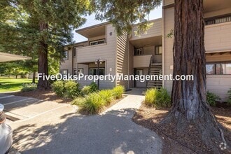 Building Photo - 3715 Tallyho Dr