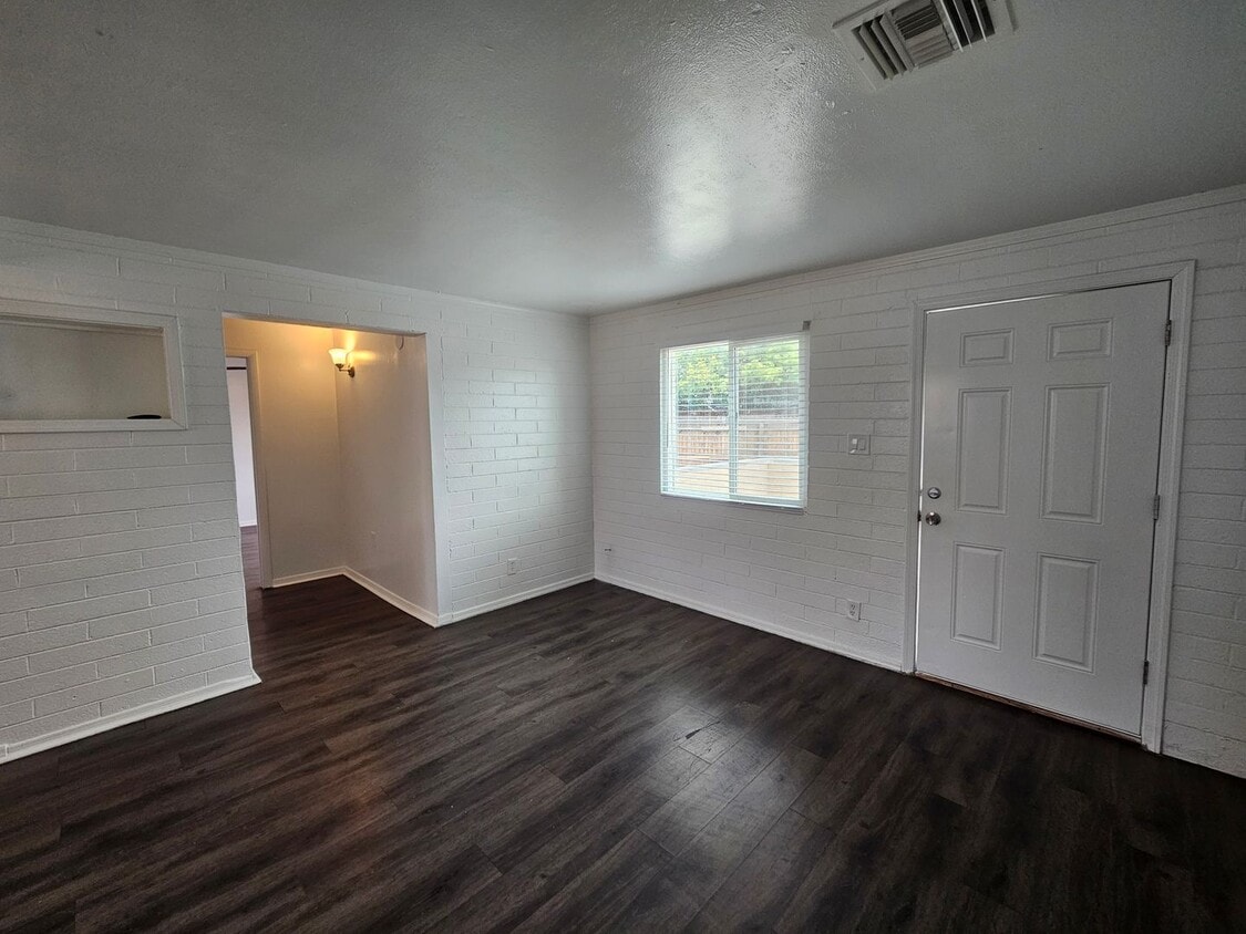 1608-1610 W. Becker Lane - 1608-1610 W. Becker Lane