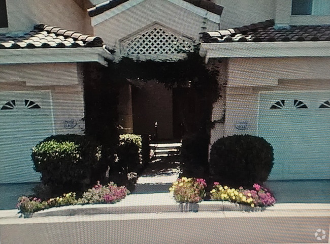 Building Photo - 1844 Key Largo Rd