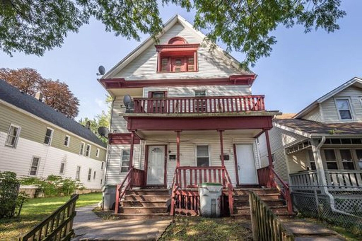 Primary Photo - 2965 N Richards St