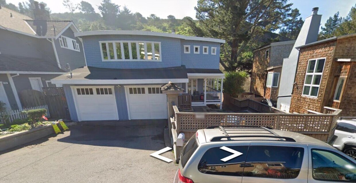 Foto principal - 714 Rockaway Beach Ave