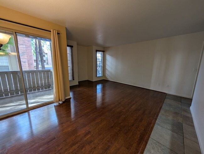 Building Photo - 1 Bedroom and 1 Bath