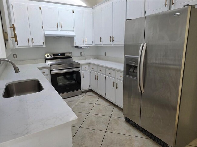 Foto del edificio - 5632 Bentley Ct