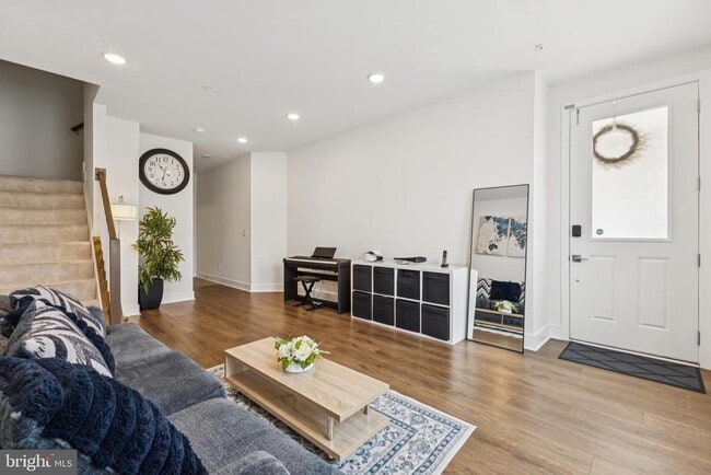 Building Photo - 42597 Nubbins Ter