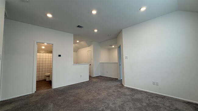 Foto del edificio - 9323 Darby Knoll Wy