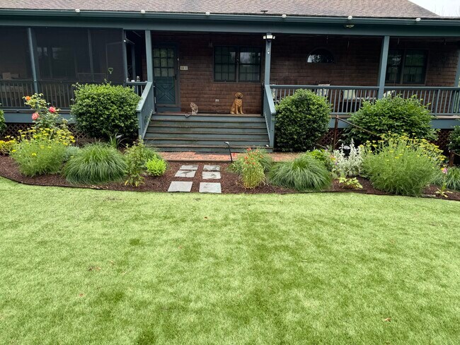 Frente de la casa - 421 Oakhill Ave