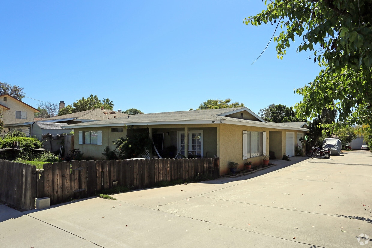 Building Photo - 1155-1157 Persimmon Ave