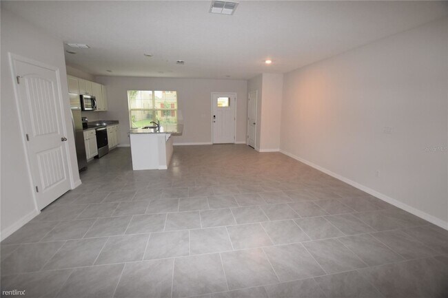 Foto del edificio - 3 br, 2.5 bath Townhome - 16913 Reseda Aly...