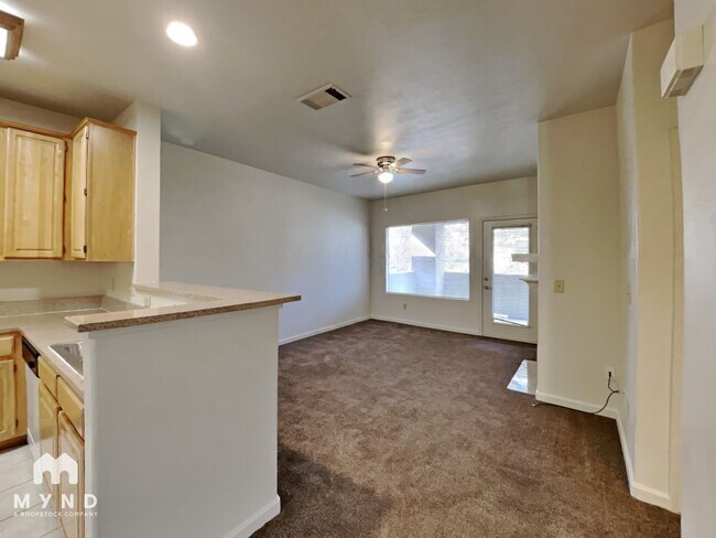 Foto del edificio - 900 S Meadows Pkwy