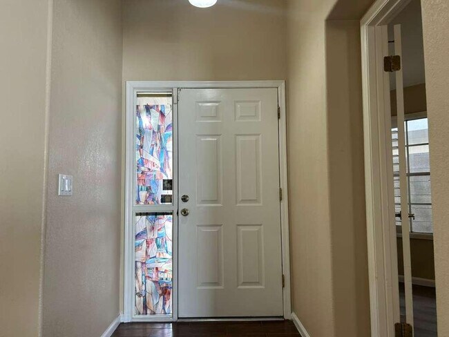 Foto del edificio - 15822 N 5th Ave