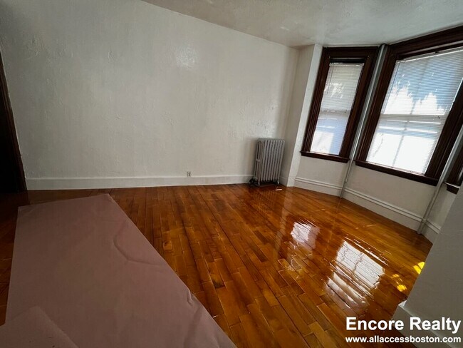 Foto del edificio - 4 Adella Pl