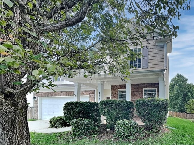 Building Photo - 4003 Saphire Ln