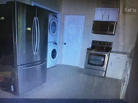 APPLIANCES- WASHER DRYER - 2704 Truxillo St