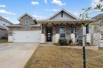 Building Photo - 2212 Prairie Oaks Dr