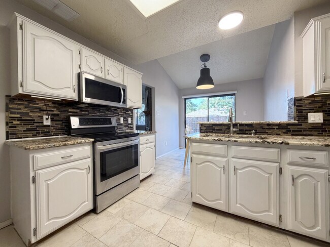 Foto del edificio - 1717 Sterling Ln
