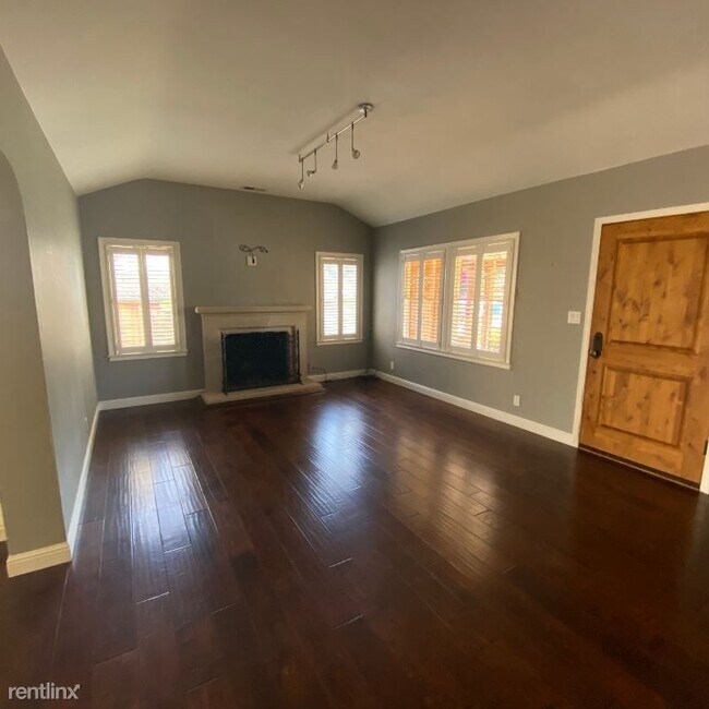 Building Photo - 2 br, 2 bath House - 934 Florence Ln