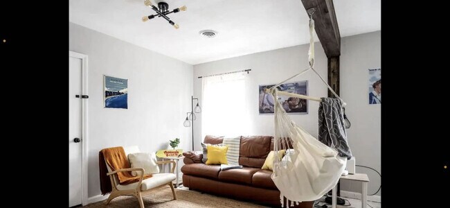 Building Photo - 2001 N 61st Ave