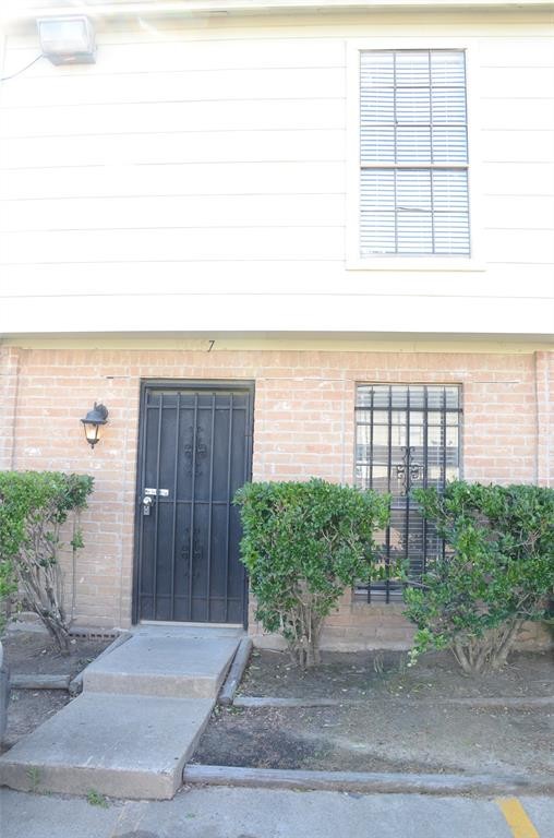 Primary Photo - 12667 Windsor Village Dr