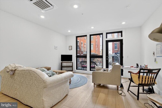 Foto del edificio - 2007 Cambridge St