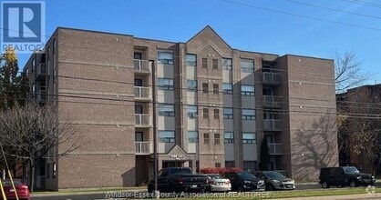 Building Photo - 1160 Lauzon Rd