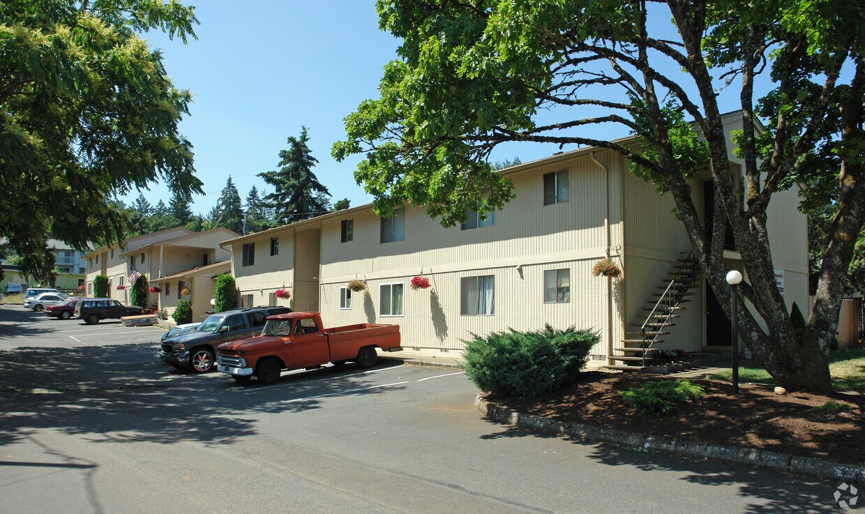 Primary Photo - Laurie Ann Apartments