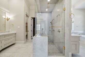 Building Photo - 5339 Tilbury Dr
