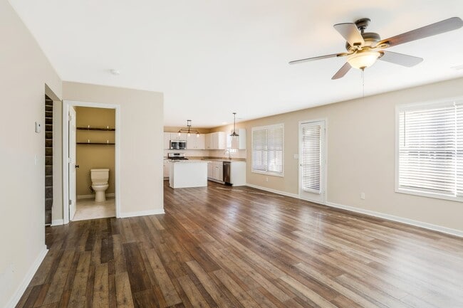 Building Photo - 253 Triplet Trl