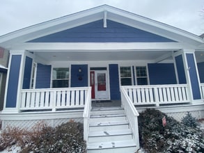 Building Photo - 2852 Wabash St