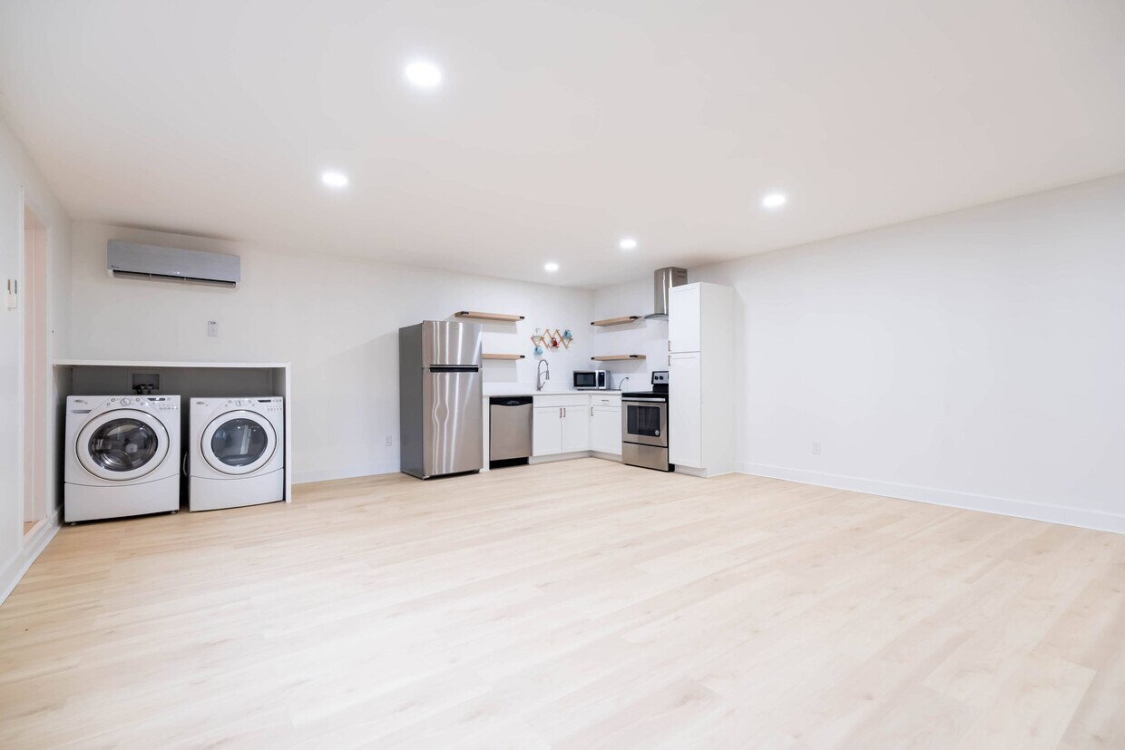 Primary Photo - 11744 SW 61st Ave