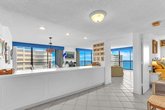 Building Photo - 4100 N Ocean Dr