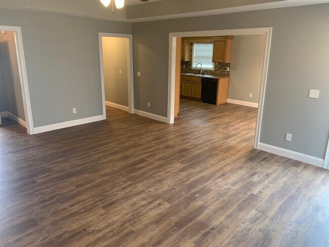 Building Photo - 2819 Gunsmoke Trail Way