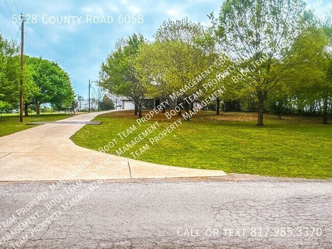Foto del edificio - 5928 County Rd 605B