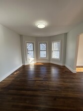 Building Photo - 6 Holmes St
